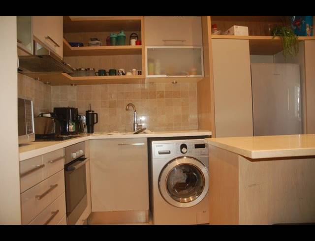 1 BEDROOM APARTMENT FOR SALE IN CAPE TOWN CITY CENTRE